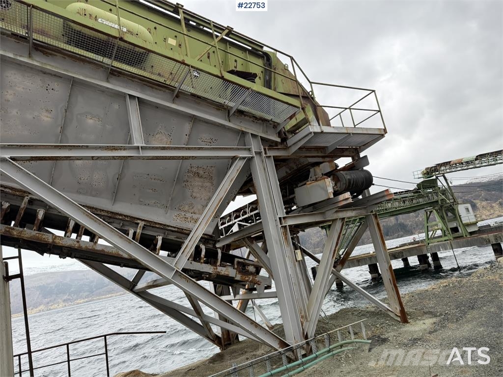 Svedala Arbrå coarse screen with side conveyor Zeefinstallatie