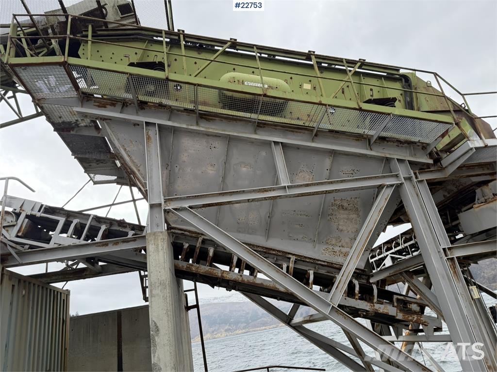 Svedala Arbrå coarse screen with side conveyor Zeefinstallatie