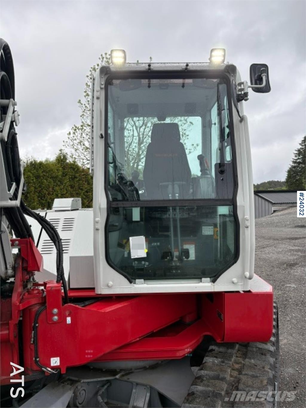 Takeuchi TB280FR excavator with grading bucket and rototilt Εκσκαφείς με ερπύστριες