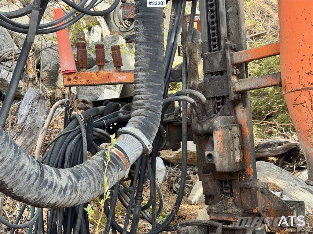 Tamrock DHA500 Drilling Rig معدات الثقب السطحي