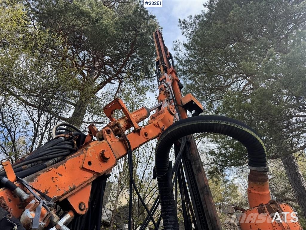 Tamrock DHA500 Drilling Rig معدات الثقب السطحي