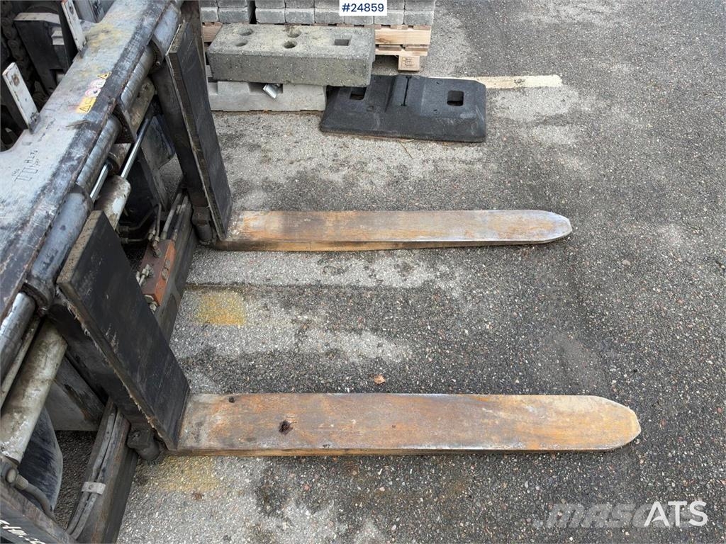 TCM 40 Counterbalance forklift Dyzeliniai krautuvai