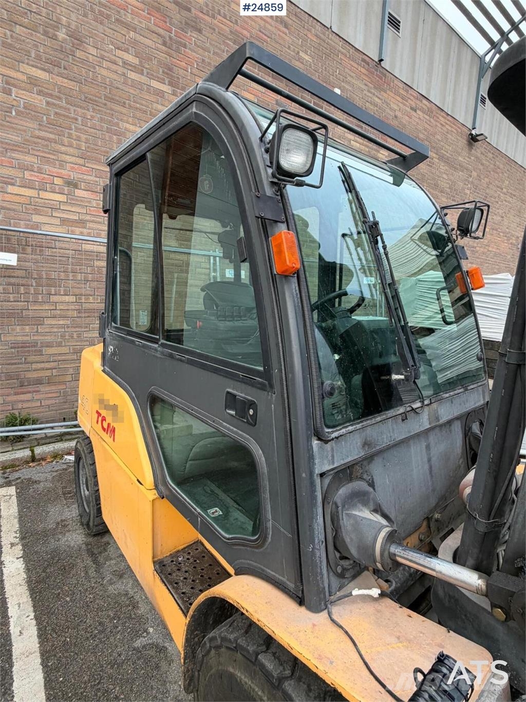 TCM 40 Counterbalance forklift Dyzeliniai krautuvai