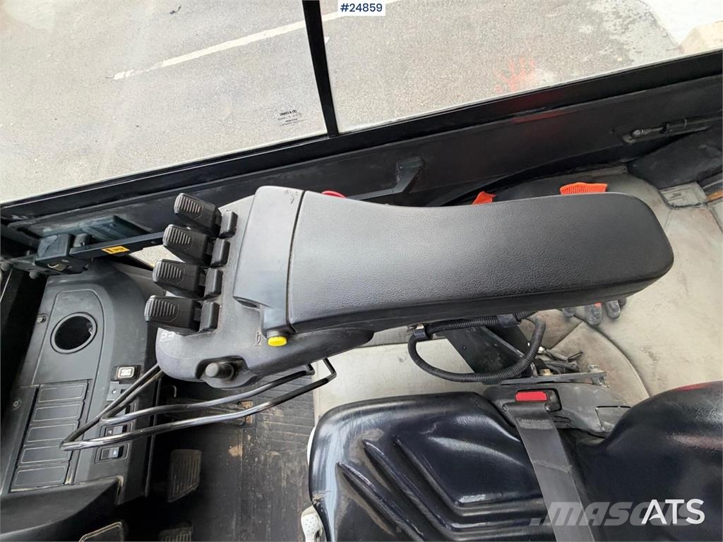 TCM 40 Counterbalance forklift Dyzeliniai krautuvai