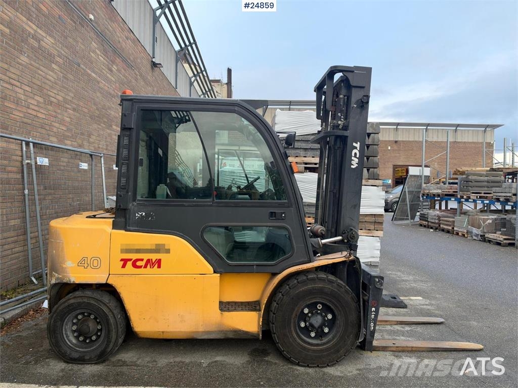 TCM 40 Counterbalance forklift Dyzeliniai krautuvai