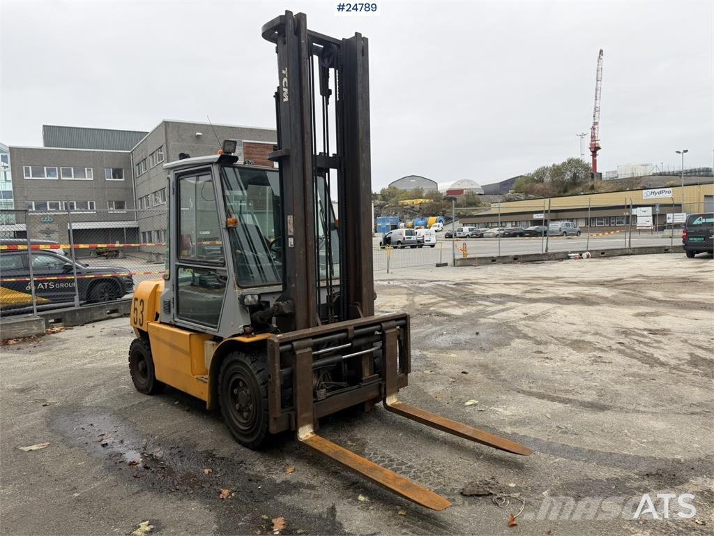 TCM FD50T9 5 ton truck Další