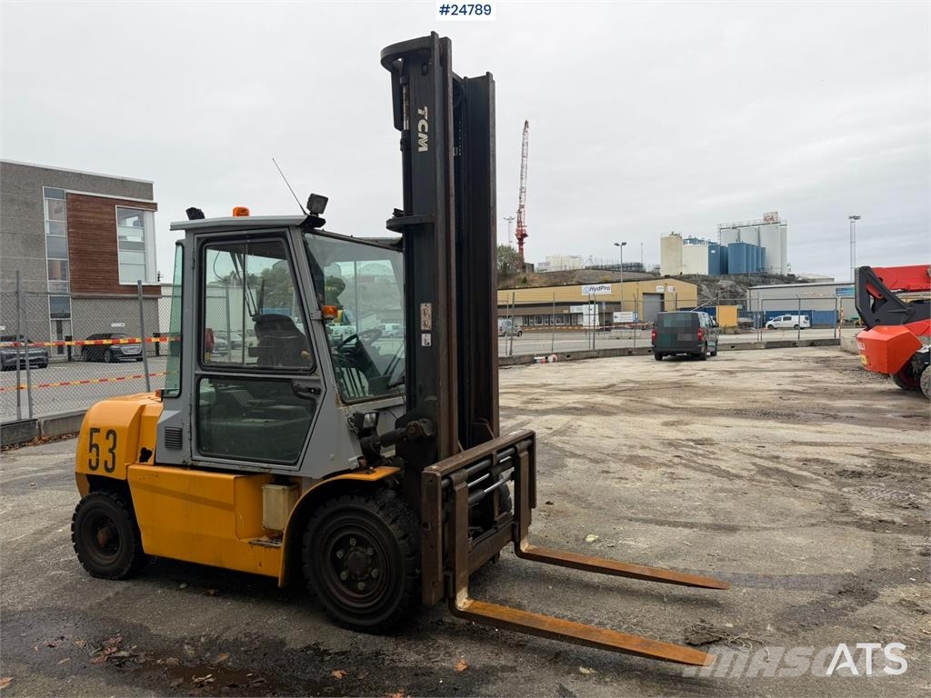 TCM FD50T9 5 ton truck Další