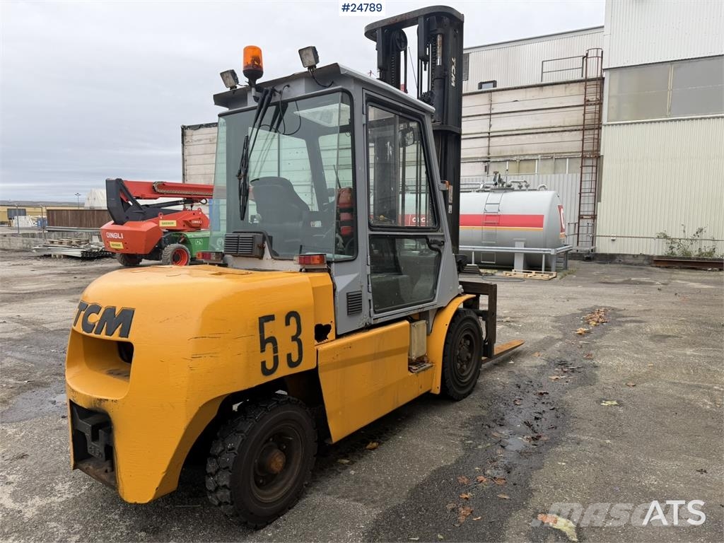TCM FD50T9 5 ton truck Další