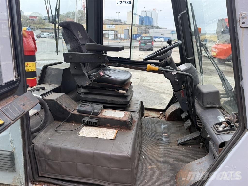 TCM FD50T9 5 ton truck Další