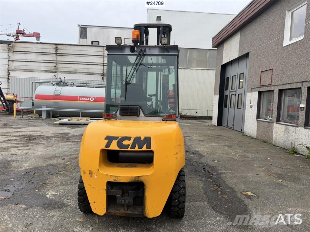 TCM FD50T9 5 ton truck Další