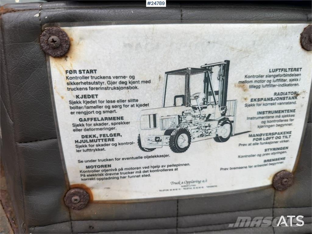 TCM FD50T9 5 ton truck Další
