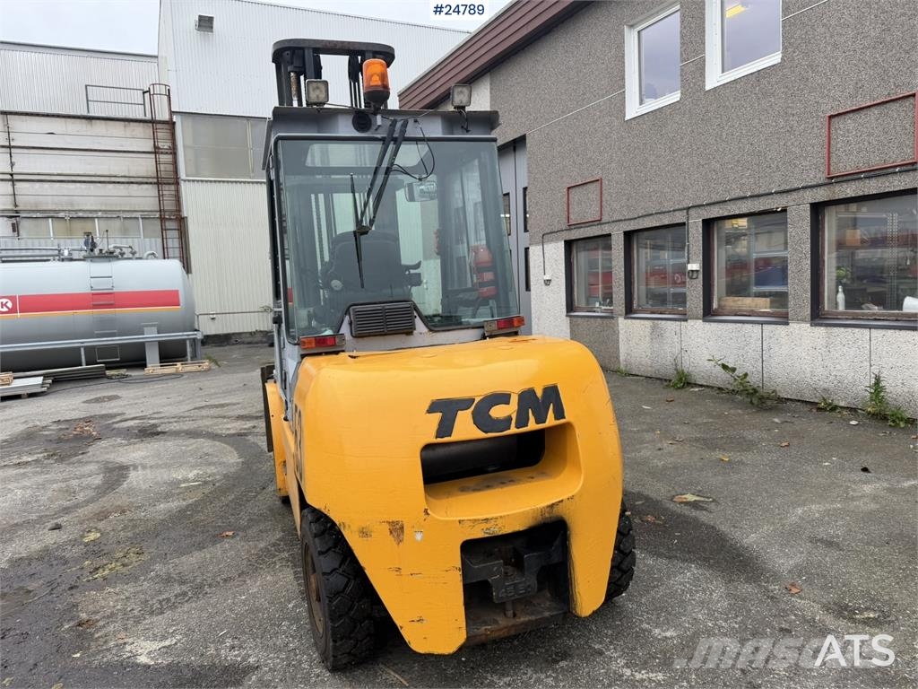 TCM FD50T9 5 ton truck Další