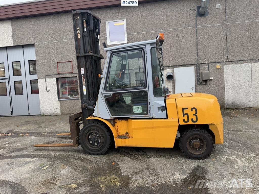TCM FD50T9 5 ton truck Další