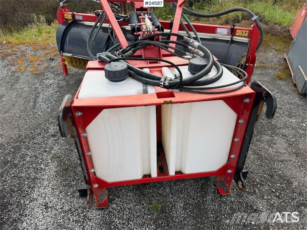 Tokvam FK sweeper with quick-attach system Anlegg - Annet
