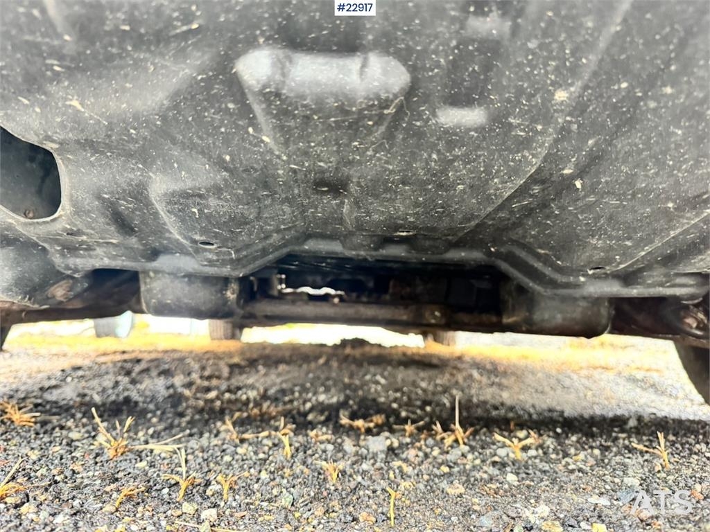 Toyota Hiace 4WD with 2 sets of tires Lieferwagen