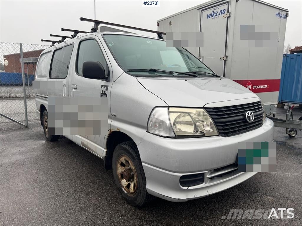 Toyota Hiace 4x4. Furgonetas cerradas