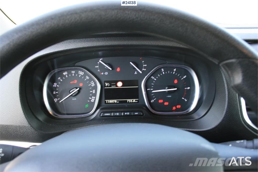 Toyota Proace Verso – 9 Seater سيارات