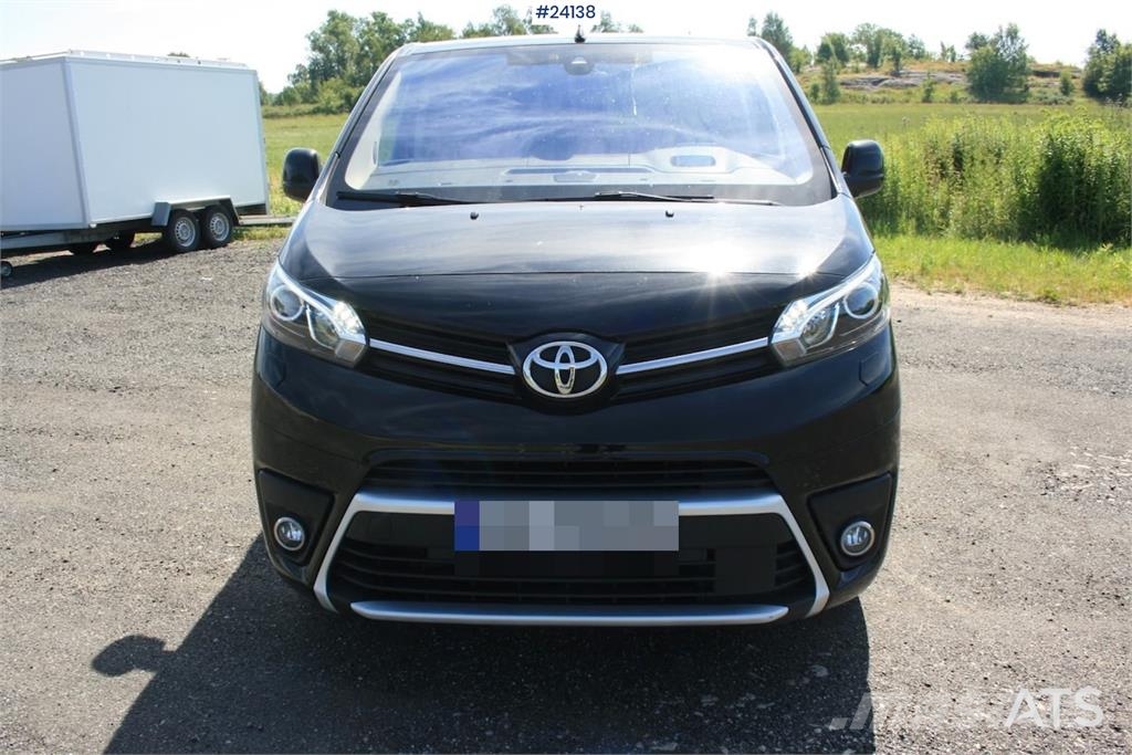Toyota Proace Verso – 9 Seater سيارات