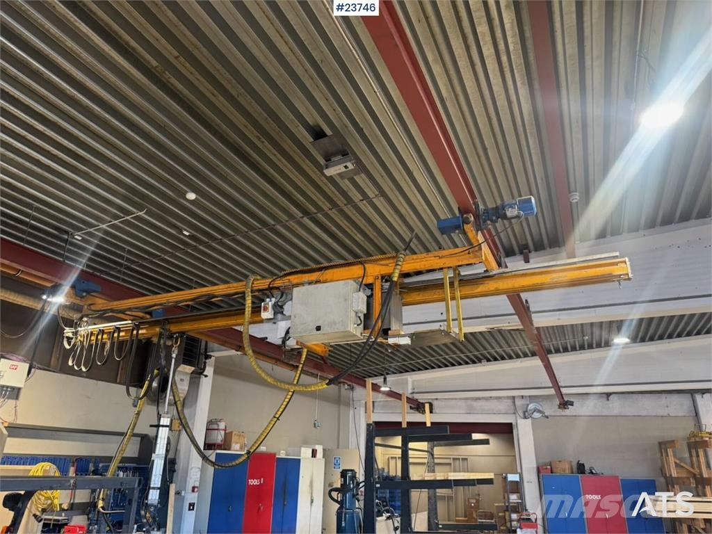  Traverskran - 30 meter skinnegang + hengepresser 其他升降機械