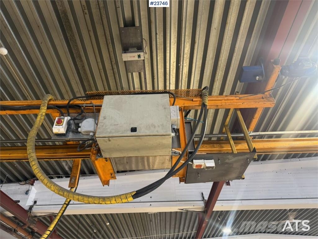  Traverskran - 30 meter skinnegang + hengepresser 其他升降機械