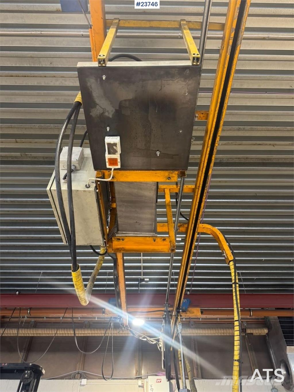 Traverskran - 30 meter skinnegang + hengepresser 其他升降機械