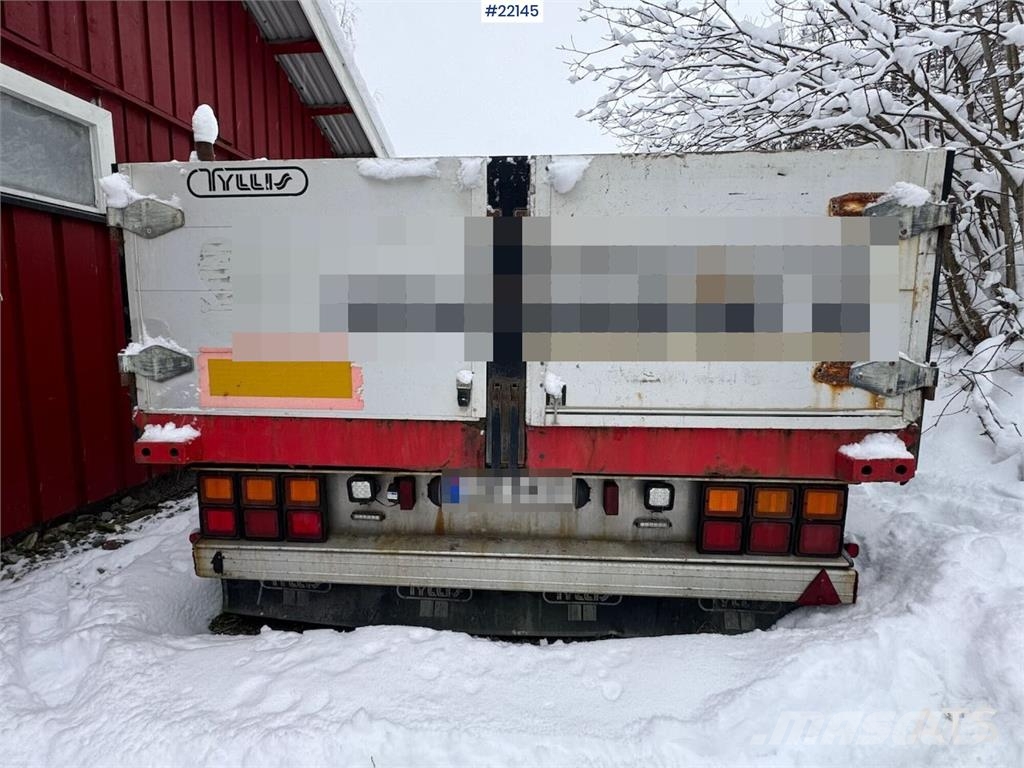 Tyllis jumbo semi-trailer with HMF crane Ostatní návěsy