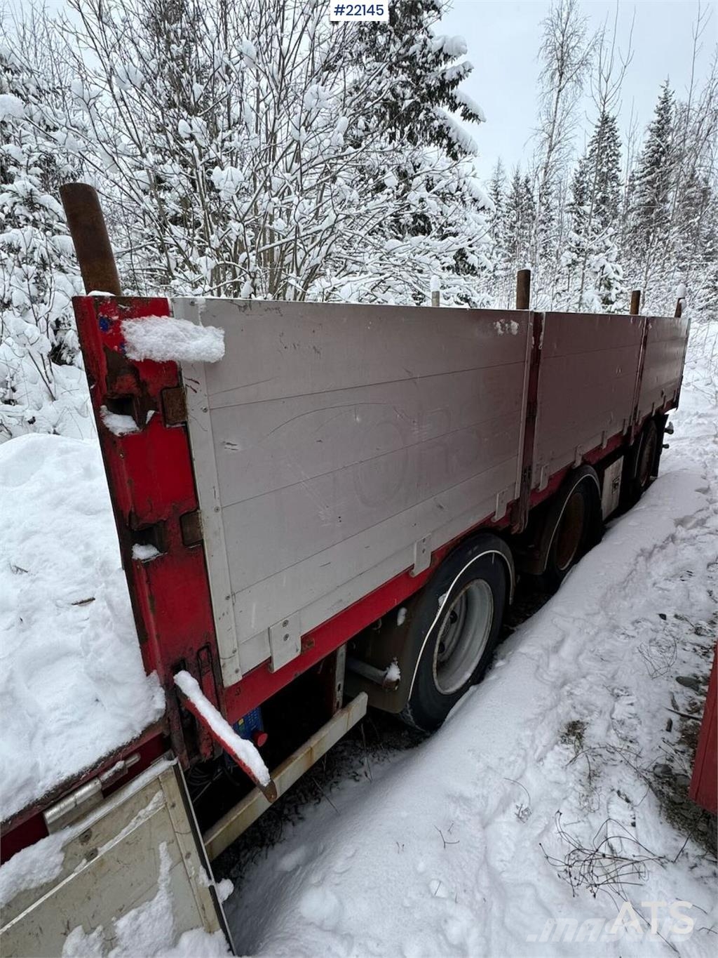 Tyllis jumbo semi-trailer with HMF crane Ostatní návěsy