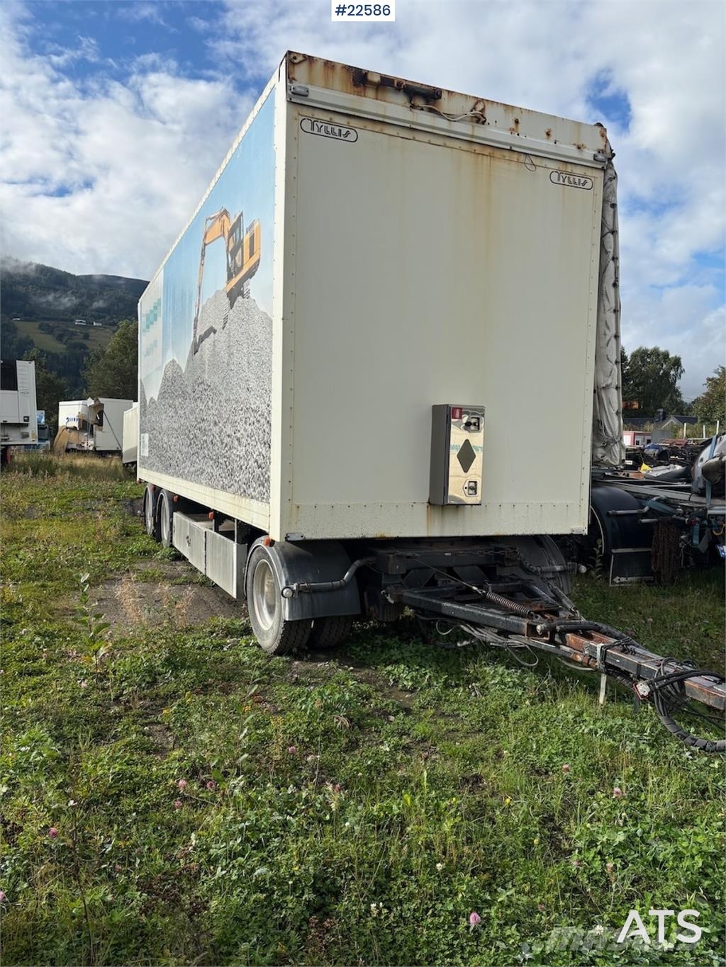Tyllis trailer with chip body and tipper – hydraulic side Ostale prikolice