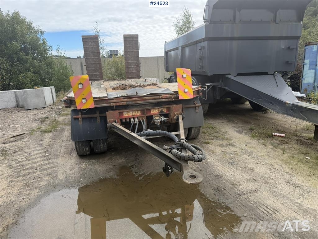 U LTU 3 Tri-axle machinery trailer with hydraulic Plataformas bajas