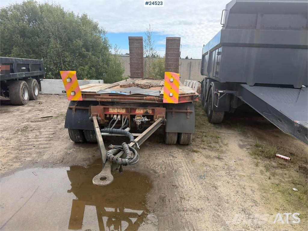U LTU 3 Tri-axle machinery trailer with hydraulic Plataformas bajas