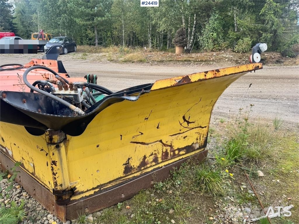 V-plog 3,3 meter bred Снігоочищувальні ножі та плуги