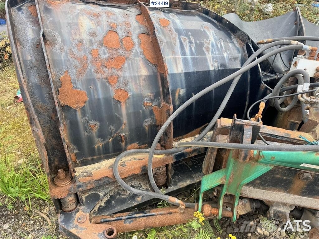 V-plog 3,3 meter bred Снігоочищувальні ножі та плуги