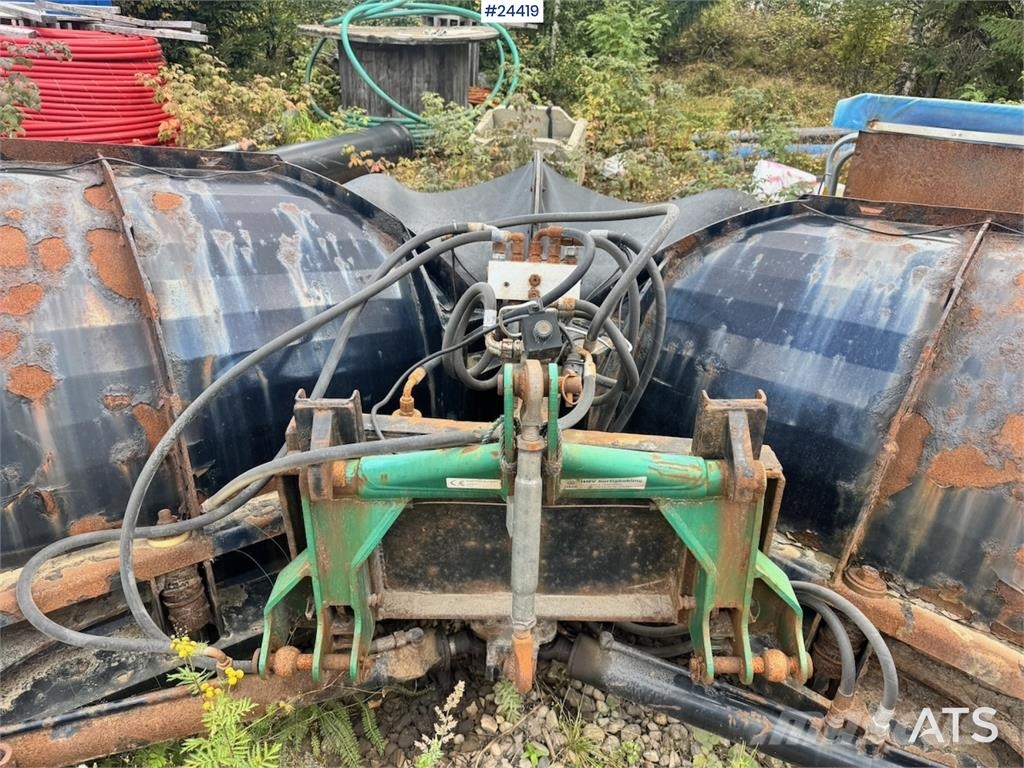 V-plog 3,3 meter bred Снігоочищувальні ножі та плуги