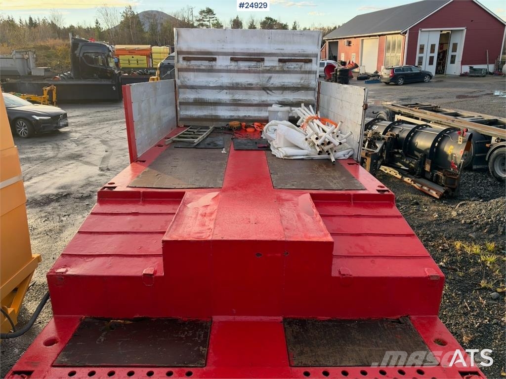 Vang SHSL 1111 Machinery semi-trailer with hydraulic ra Mažų aukščių krautuvai
