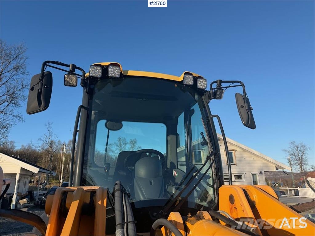 Venieri 7.63C wheel loader w/original bucket لوادر بعجل