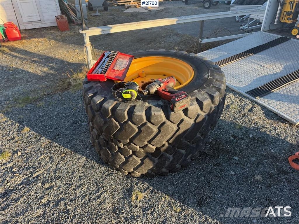 Venieri 7.63C wheel loader w/original bucket لوادر بعجل