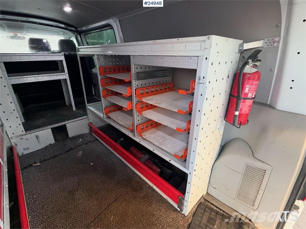 Volkswagen Transporter 4x4 Van شاحنة مقفلة
