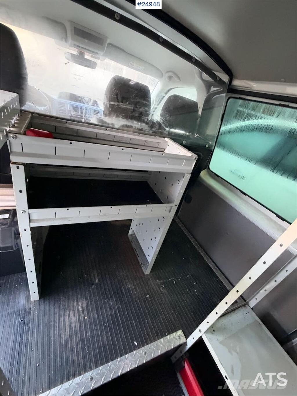 Volkswagen Transporter 4x4 Van شاحنة مقفلة