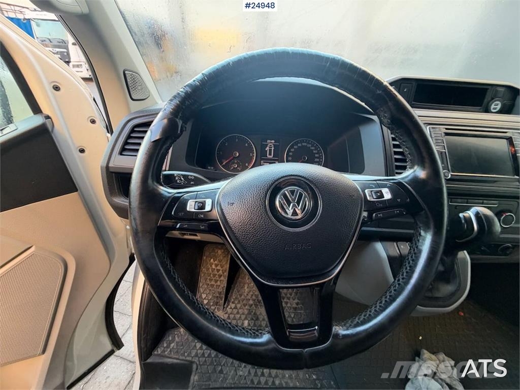 Volkswagen Transporter 4x4 Van شاحنة مقفلة