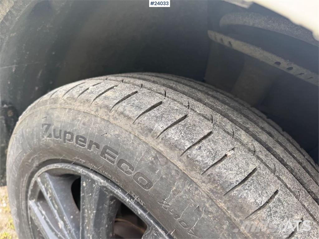 Volkswagen Transporter 4x4 w/ two sets of tires. – EU approve Voiture