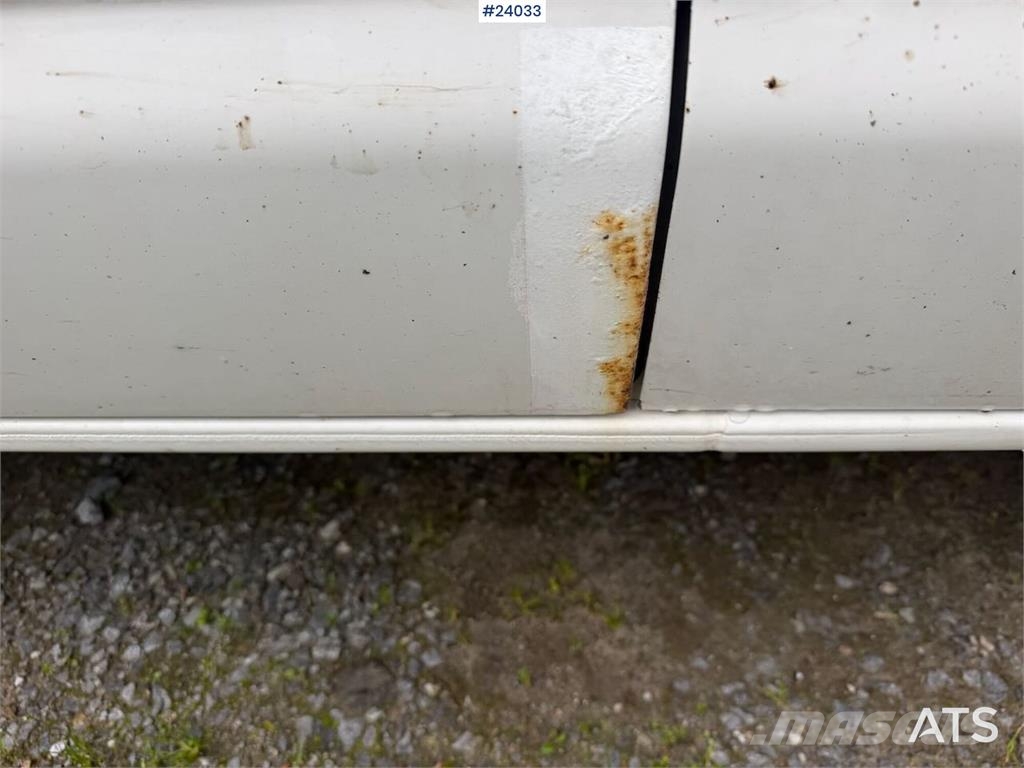 Volkswagen Transporter 4x4 w/ two sets of tires. – EU approve Voiture