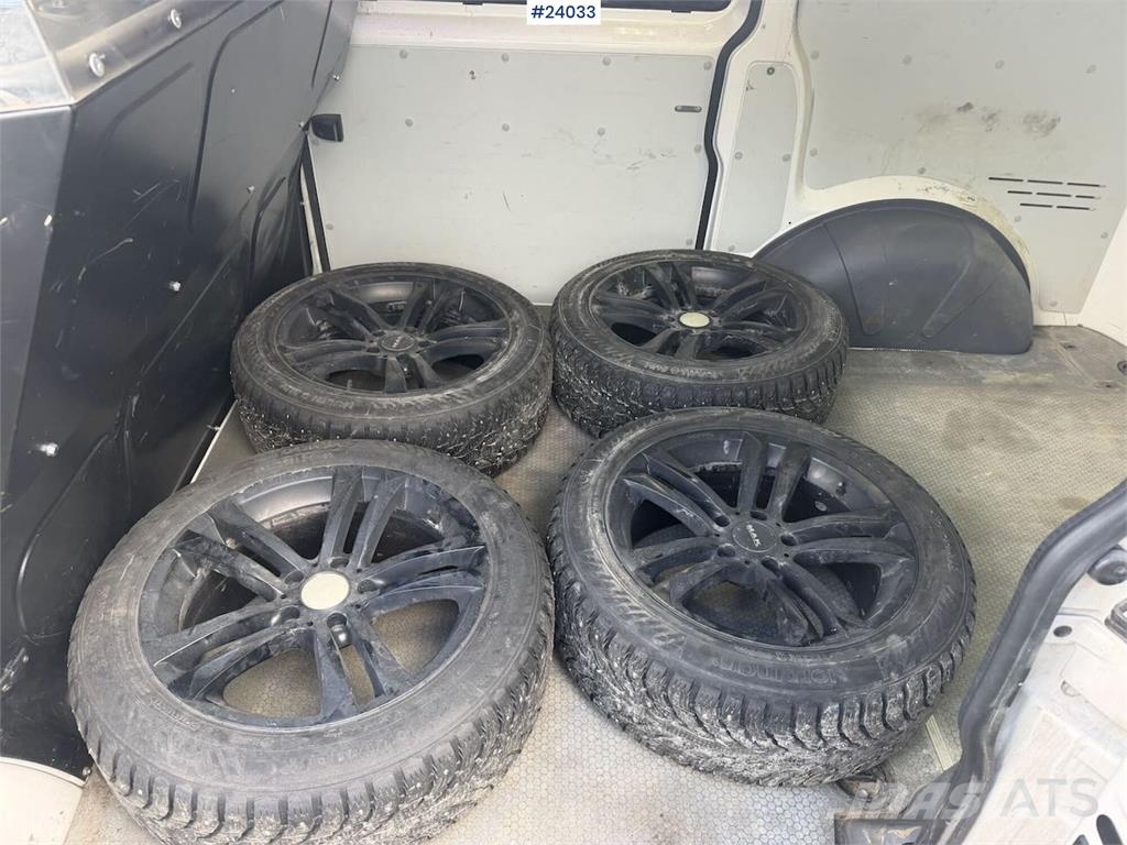 Volkswagen Transporter 4x4 w/ two sets of tires. – EU approve Voiture