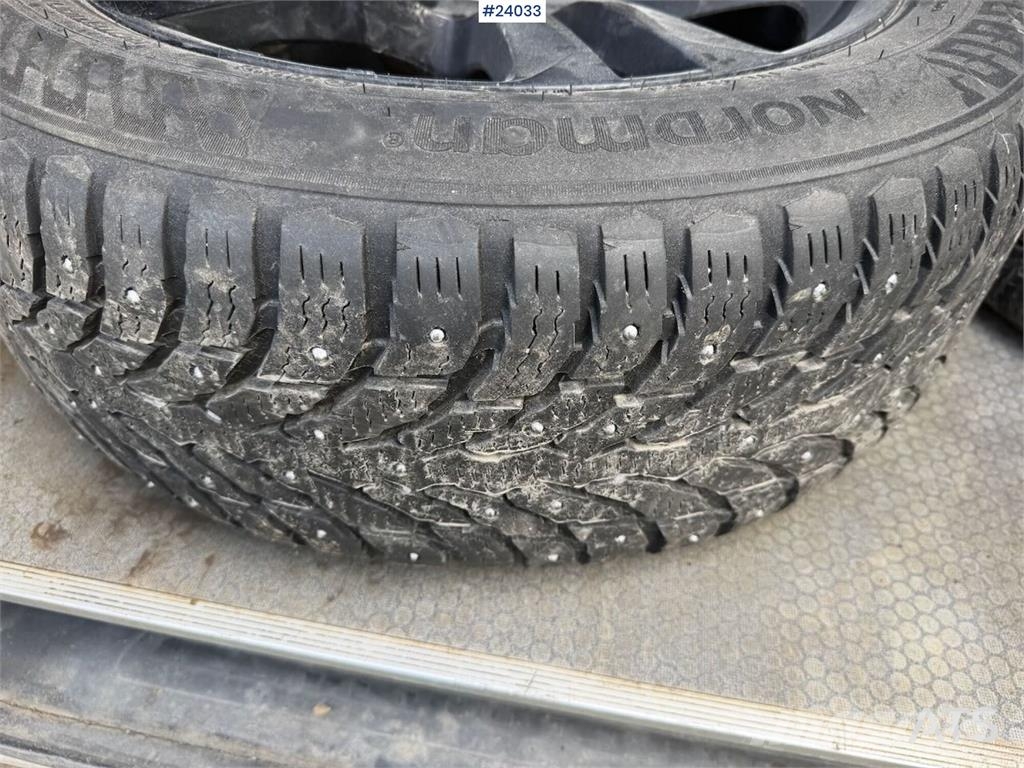 Volkswagen Transporter 4x4 w/ two sets of tires. – EU approve Voiture