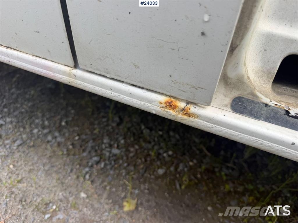 Volkswagen Transporter 4x4 w/ two sets of tires. – EU approve Voiture