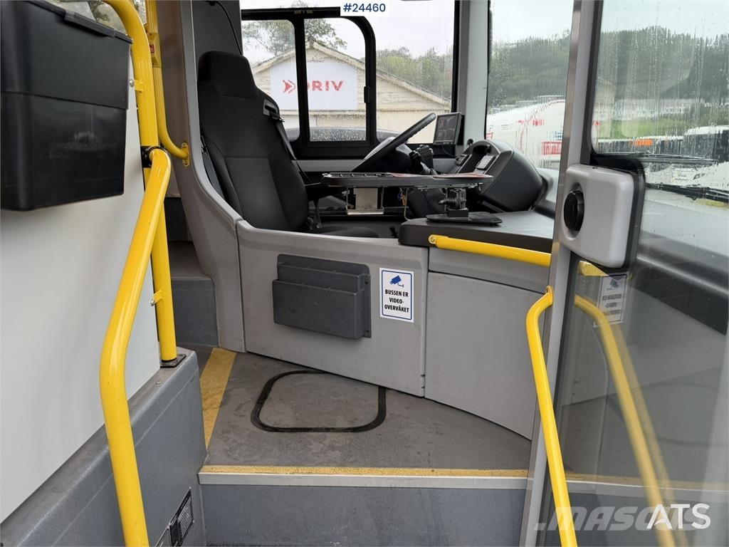 Volvo 8900 4x2 bus with 49 + 1 seated passengers and cap Autobus urbain