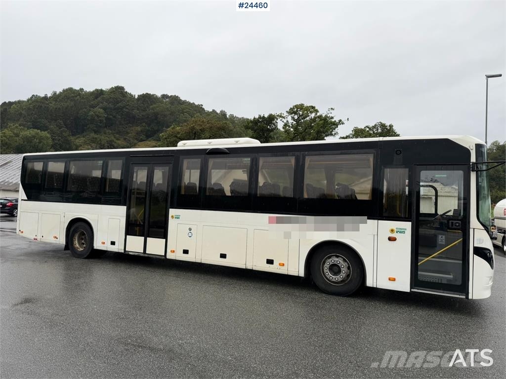 Volvo 8900 4x2 bus with 49 + 1 seated passengers and cap Autobus urbain