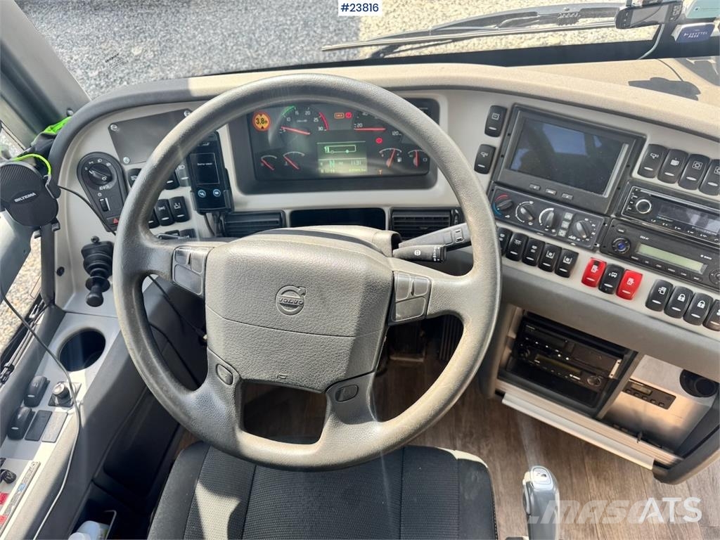 Volvo 9700 6x2 Coach Bus – 27 Seats – Must Be Seen! WATC Autre bus
