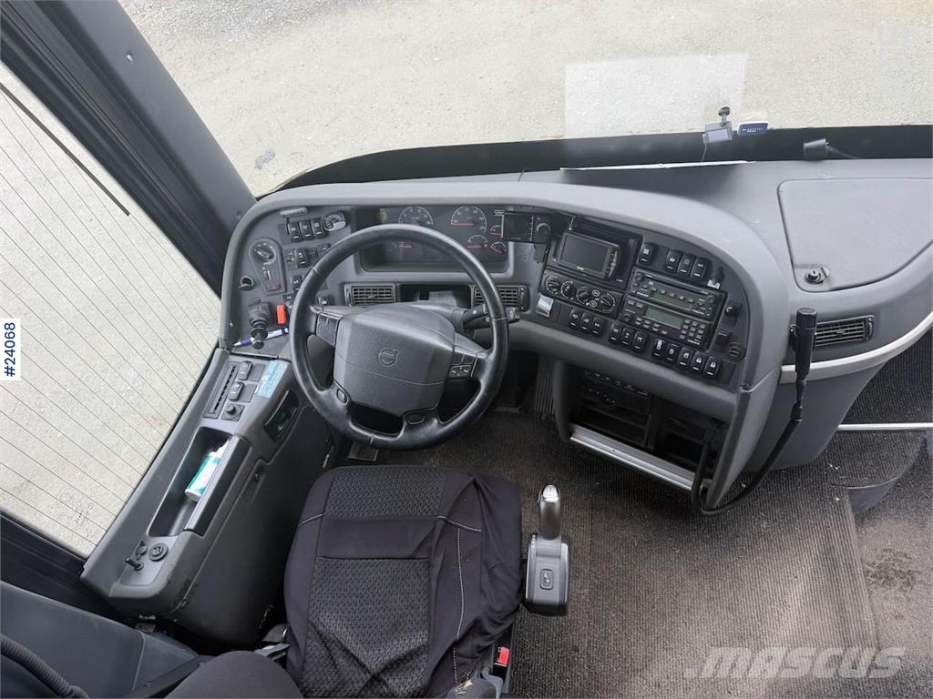 Volvo 9700 tour bus w/ 53+1 seats Turbuss