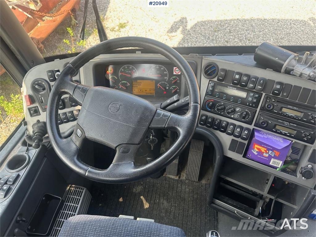 Volvo 9700H bus w/ 54 seats w/ summer and winter tires Otros
