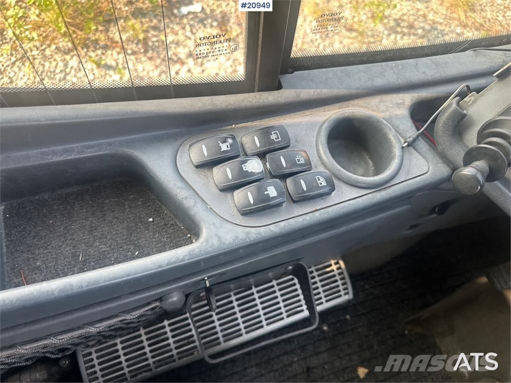 Volvo 9700H bus w/ 54 seats w/ summer and winter tires Otros